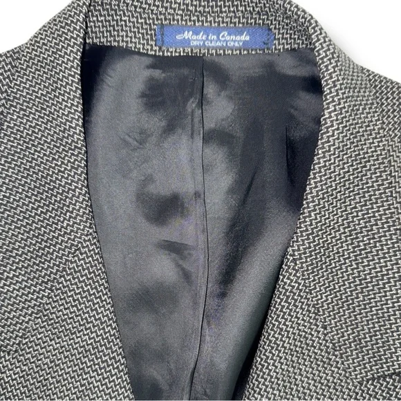 Vintage Cachet Wool Blazer 48R | Double Breasted | Made in Canada | Pure Wool - Picture 6 of 12
